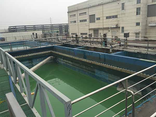 廢水處理現(xiàn)場(chǎng) 廢水處理現(xiàn)場(chǎng)